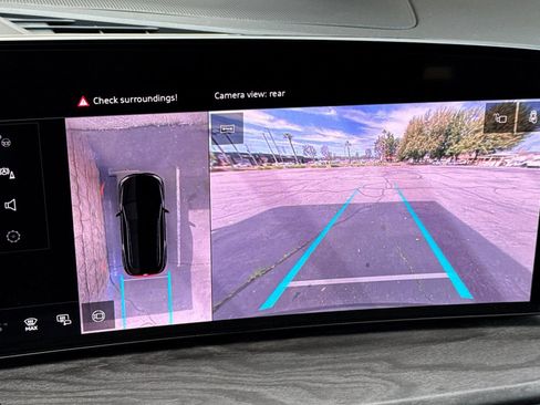 New 2025 Audi Q5 Prestige image 17