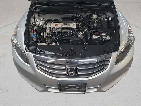 Used 2011 Honda Accord LX image 9