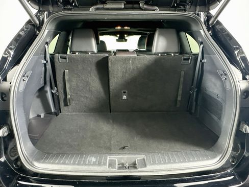 Used 2025 Toyota Highlander XSE AWD/4WD image 31