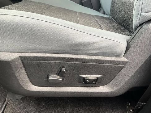 Used 2017 RAM 1500 Big Horn AWD/4WD image 17