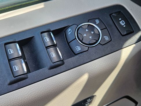 Used 2020 Ford F350 Limited image 10