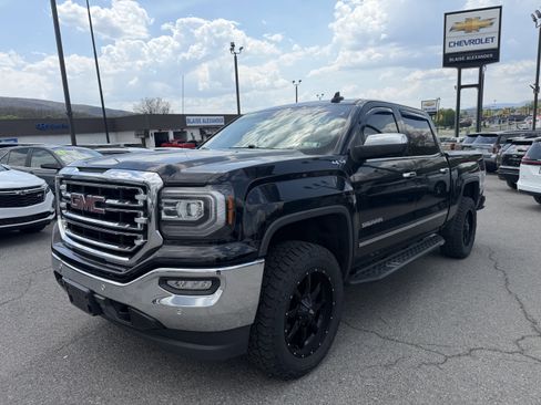 Used 2018 GMC Sierra 1500 SLT AWD/4WD image 9