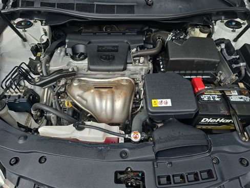 Used 2017 Toyota Camry SE FWD image 25