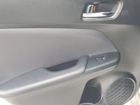 Used 2022 Toyota Prius Prime XLE image 41