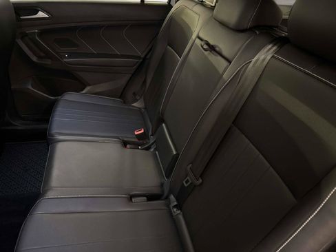 Certified 2024 Volkswagen Tiguan SE image 13