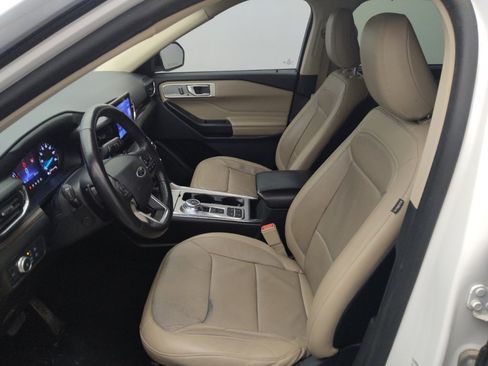 Used 2020 Ford Explorer Limited RWD image 17