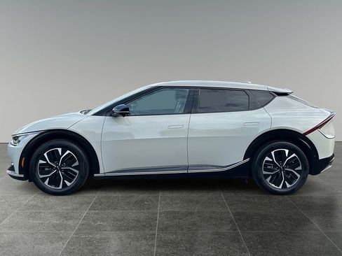 Used 2023 Kia EV6 Wind w/ Wind Technology Package AWD/4WD image 4
