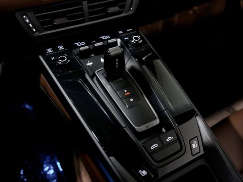 Used 2025 Porsche 911 Targa 4 GTS image 18