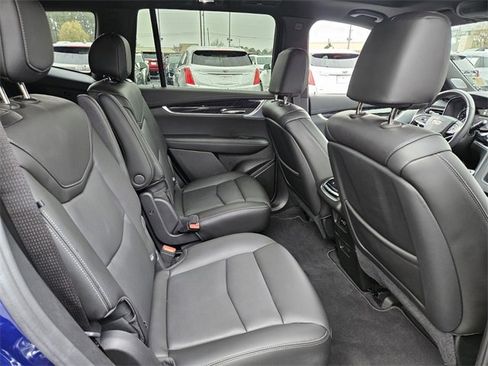 Certified 2025 Cadillac XT6 Premium Luxury image 19