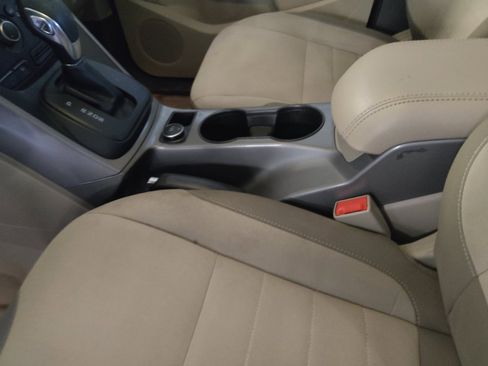 Used 2015 Ford Escape SE FWD image 26