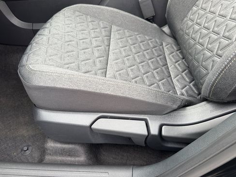 New 2026 Nissan Kicks SV image 15