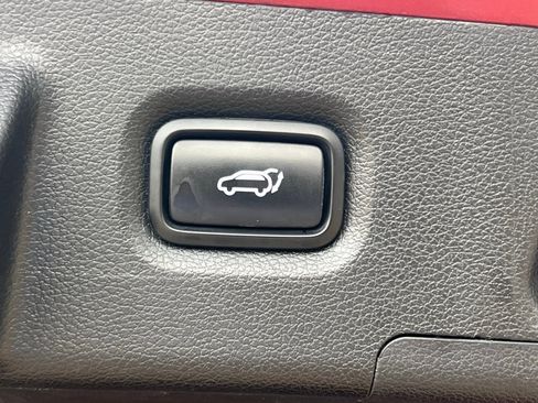 Used 2020 Hyundai Santa Fe SEL w/ Convenience Package image 16