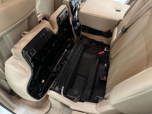 Used 2015 Mercedes-Benz GL 320 GL 350 BlueTEC AWD 4MATIC 4dr image 46