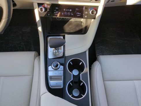 Certified 2026 Genesis G70 2.5T RWD image 18