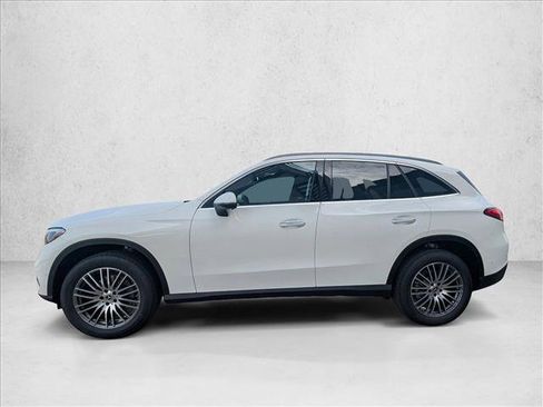 Certified 2026 Mercedes-Benz GLC 300 GLC 300 image 8