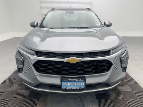 Certified 2024 Chevrolet Trax LT w/ Sunroof Package image 5