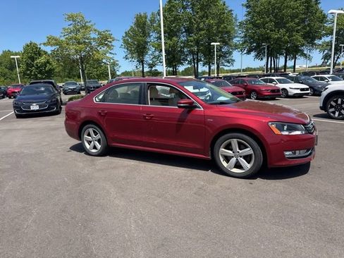 Used 2015 Volkswagen Passat 1.8T S FWD image 8