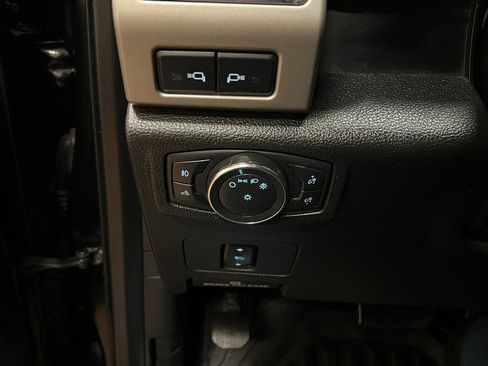 Used 2021 Ford F250 Lariat w/ Lariat Value Package image 24