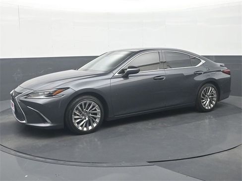 Used 2022 Lexus ES 350 Ultra Luxury image 4