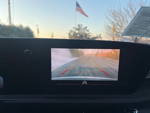 Used 2024 Buick Envista Sport Touring w/ Convenience I Package image 20