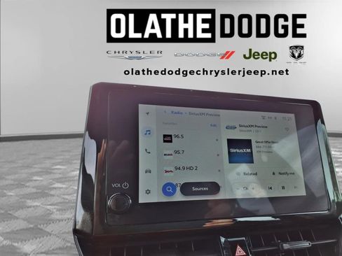 Used 2024 Toyota Corolla SE Nightshade image 5