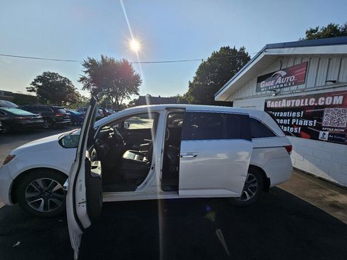 Used 2015 Honda Odyssey Touring image 24