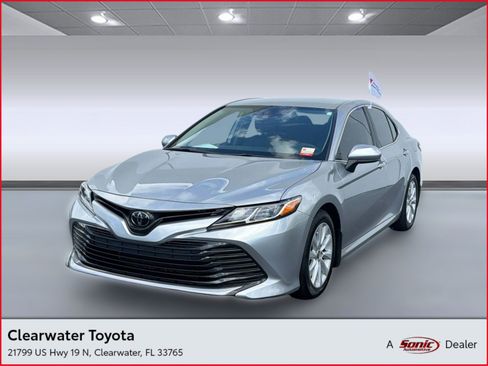 Certified 2020 Toyota Camry LE FWD image 1