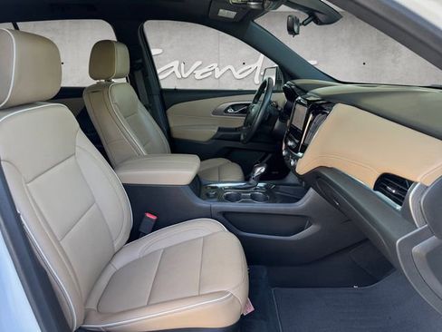 Certified 2022 Chevrolet Traverse Premier image 24
