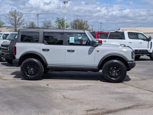 New 2026 Ford Bronco Badlands AWD/4WD image 5
