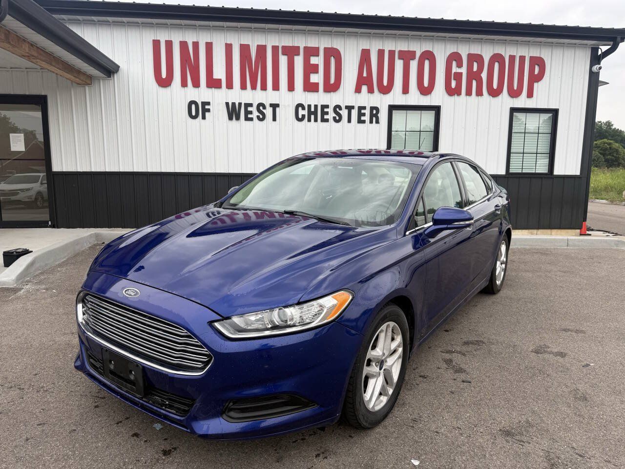 Used 2016 Ford Fusion SE FWD image 1