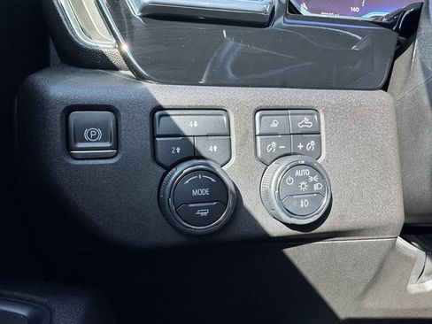 Used 2024 Chevrolet Silverado 2500 LT w/ Z71 Sport Edition AWD/4WD image 13