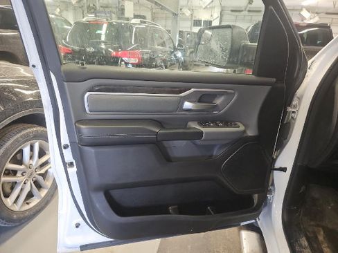 Used 2023 RAM 1500 Big Horn AWD/4WD image 9