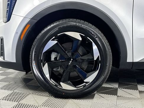 Used 2025 Kia Sorento SX Prestige image 34