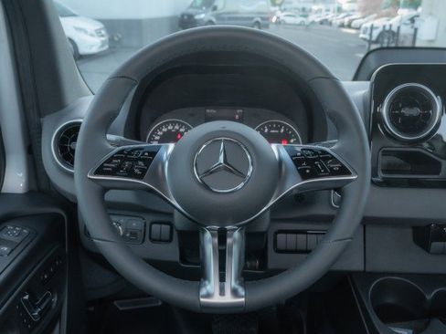 New 2026 Mercedes-Benz Sprinter 2500 image 21