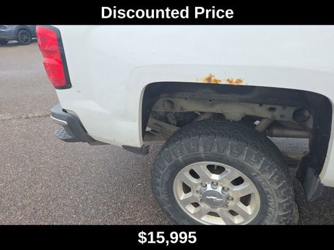 Used 2015 Chevrolet Silverado 2500 LT AWD/4WD image 3