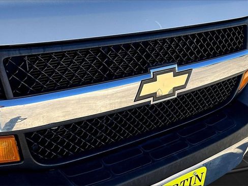 Used 2019 Chevrolet Express 3500 LT w/ LT Preferred Equipment Group image 28