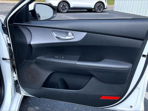 Used 2024 Kia Forte LXS FWD image 20