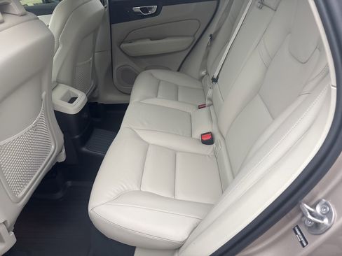 Used 2025 Volvo XC60 T8 Plus w/ Protection Package Premier image 24