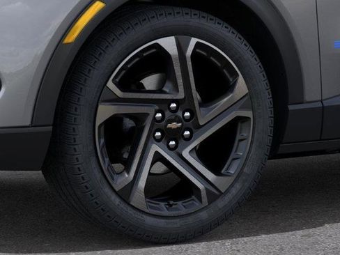 New 2026 Chevrolet Equinox EV LT w/ Convenience Package II image 9