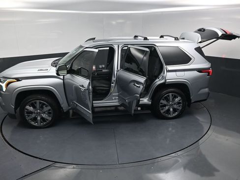 Used 2026 Toyota Sequoia Capstone AWD/4WD image 28