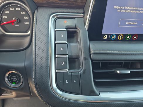 Used 2021 Chevrolet Tahoe Premier AWD/4WD image 22