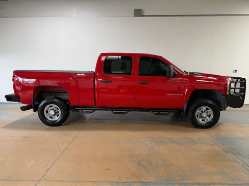 Used 2008 Chevrolet Silverado 2500 LT w/ Safety Package AWD/4WD image 6