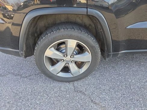Used 2016 Jeep Grand Cherokee Limited AWD/4WD image 26