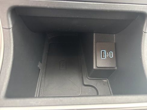 Used 2024 Ford Edge SEL w/ Convenience Package image 24