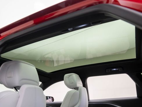 New 2026 Cadillac Lyriq Sport image 10