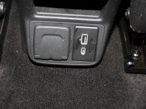 Used 2023 Chevrolet TrailBlazer LT w/ Convenience Package image 31