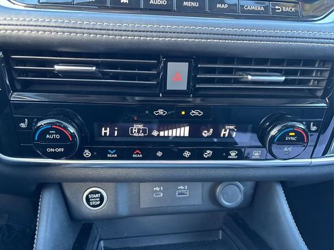 Used 2023 Nissan Rogue SL w/ SL Premium Package image 33