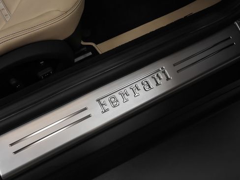 Certified 2021 Ferrari 812 GTS RWD image 20