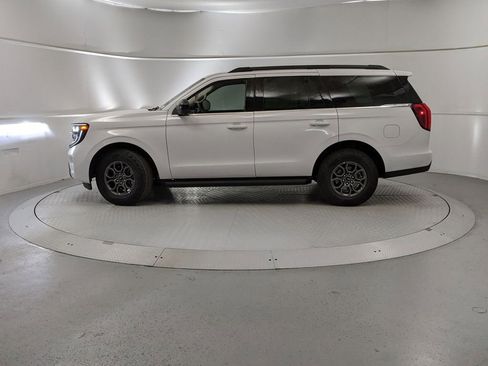 New 2025 Ford Expedition Active image 5