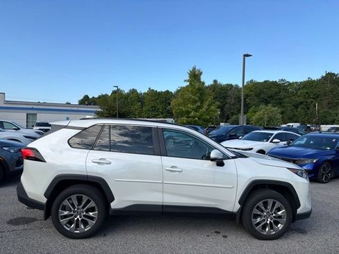 Used 2021 Toyota RAV4 XLE Premium AWD/4WD image 12